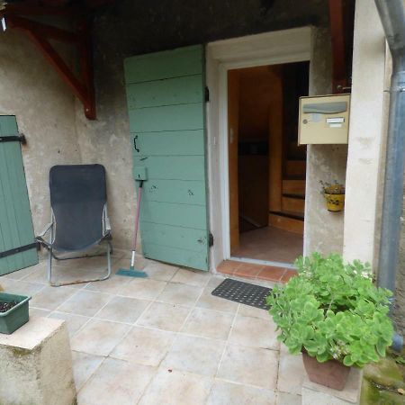 Le Gite De Dedee Entrevennes Exterior foto